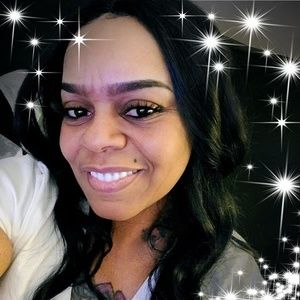 Meet your Posher, Keisha